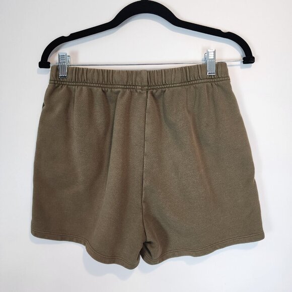 Good American Oversized Pull On Shorts Olive Green with Pockets Sweatshorts sz 2 - Picture 4 of 11